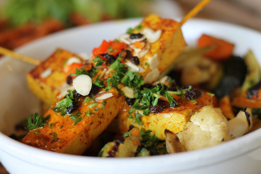 Recettes pour les dîners avec des invités végétaliens et quoi considérer